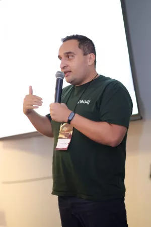 Emerson Silva, Solution Engineer da Neo4j, no Murabei Connect SP