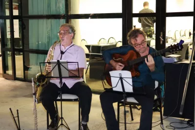 Banda Jazzeando se apresenta