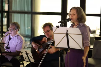 Professora Beatriz Raposo e banda Jazzeando